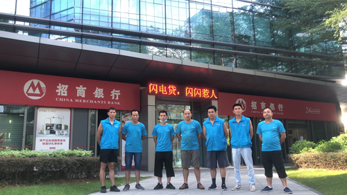 一家正規(guī)的搬家公司
